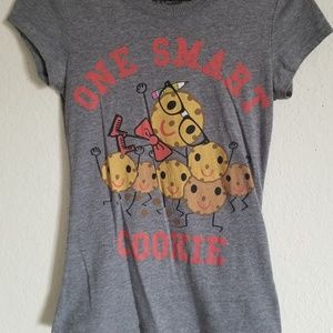 Grey short sleeve shirt